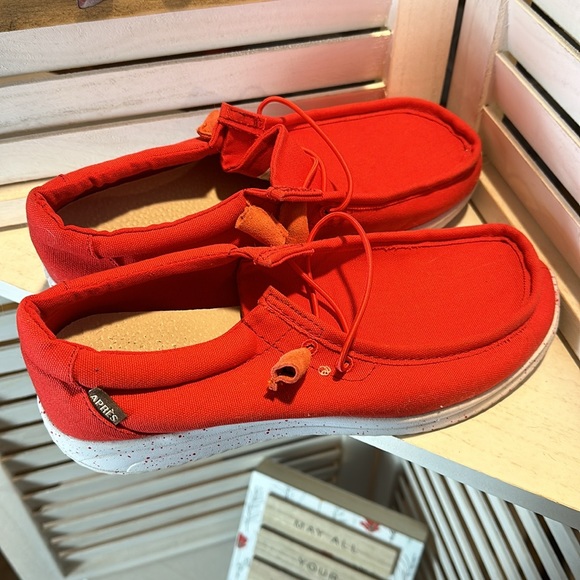 Apres Red Canvas Loafers - Picture 2 of 6